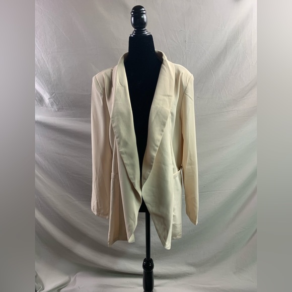 Cream Shawl Collar Blazer - Picture 6 of 9